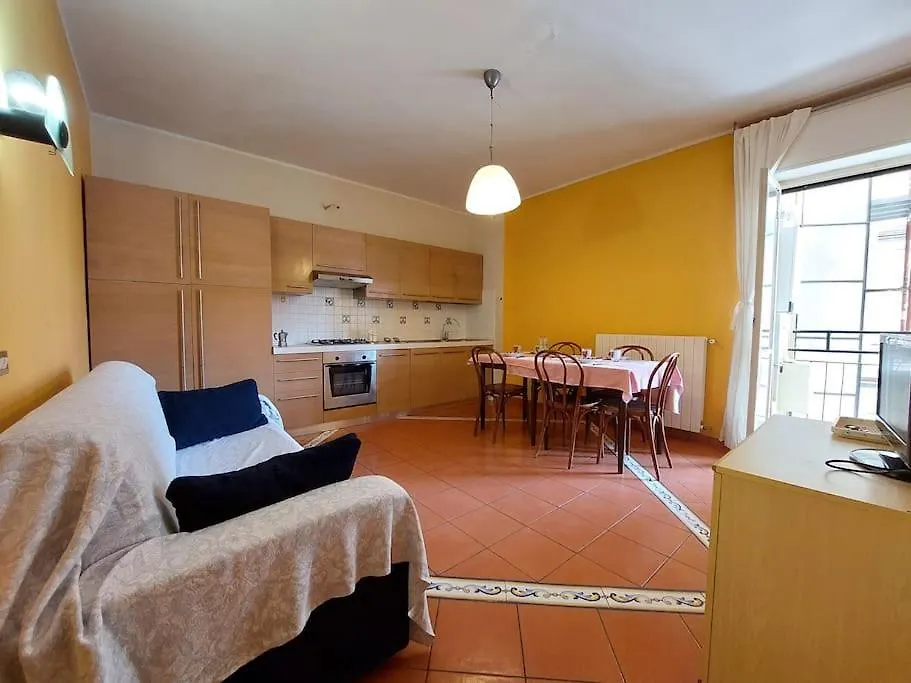 Appartement 50 Metri Dal Mare - Free Parking E A/C à Pietra Ligure 0*,