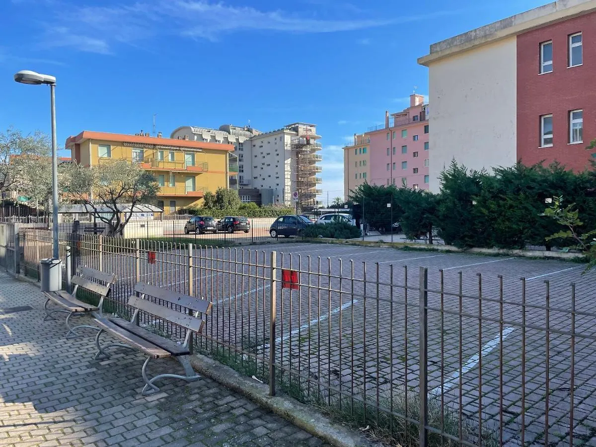 Appartement 50 Metri Dal Mare - Free Parking E A/C à Pietra Ligure