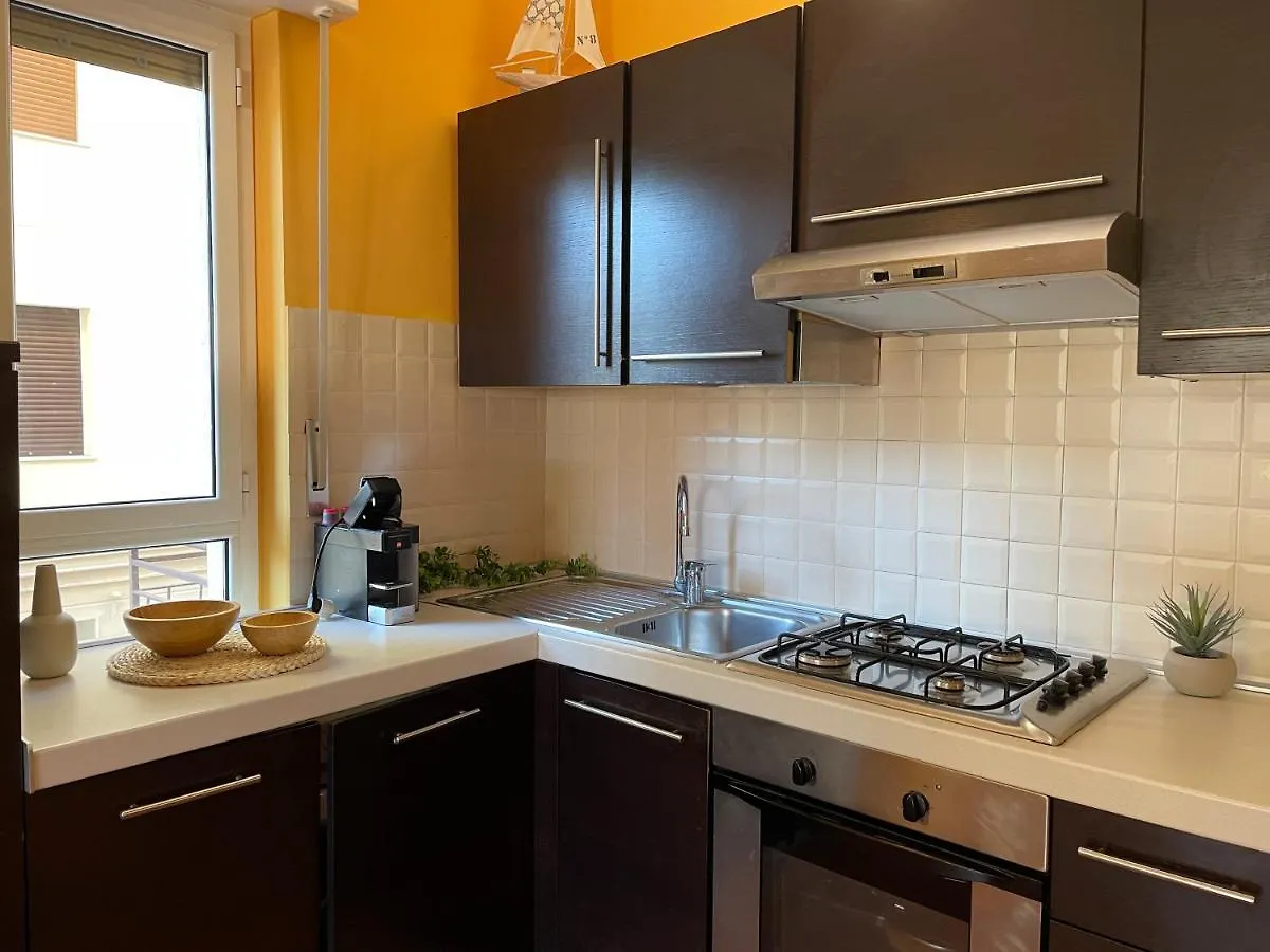 Appartement 50 Metri Dal Mare - Free Parking E A/C à Pietra Ligure