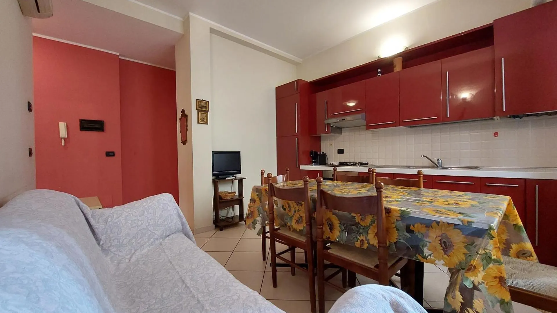 Appartement 50 Metri Dal Mare - Free Parking E A/C à Pietra Ligure