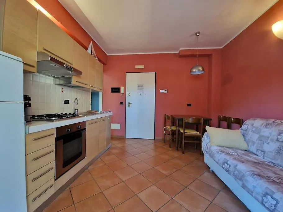 50 Metri Dal Mare - Free Parking E A/C Apartment Pietra Ligure