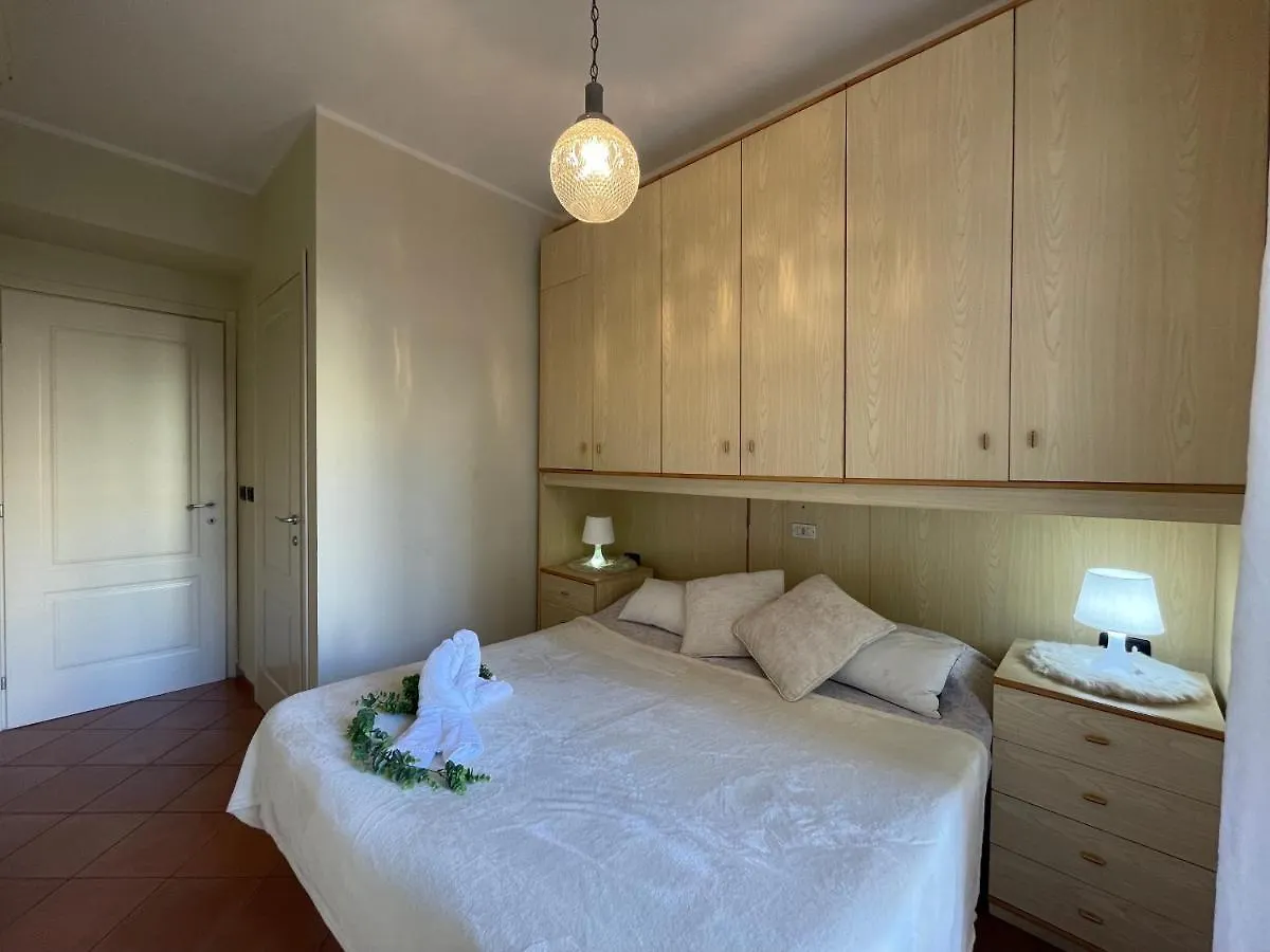 50 Metri Dal Mare - Free Parking E A/C Apartment Pietra Ligure Italy