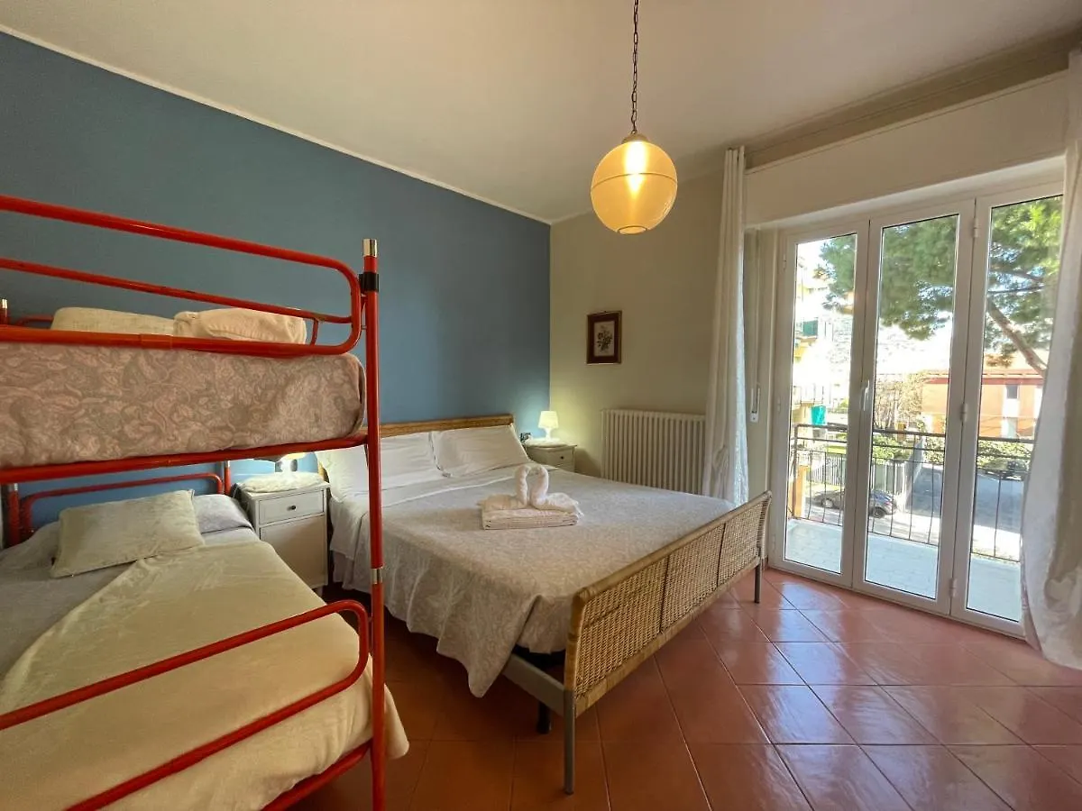 50 Metri Dal Mare - Free Parking E A/C Apartment Pietra Ligure 0*,