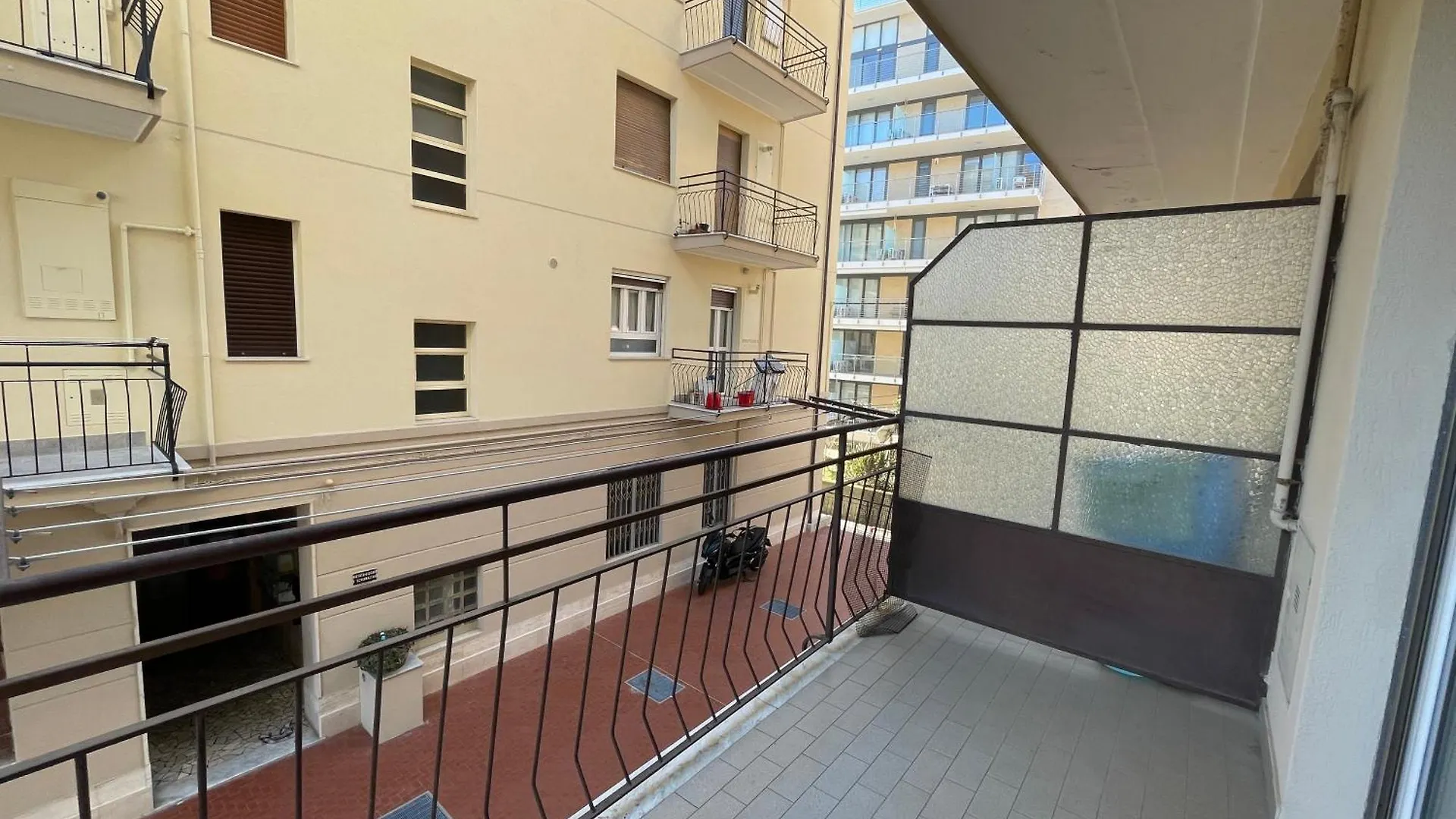 50 Metri Dal Mare - Free Parking E A/C Apartment Pietra Ligure
