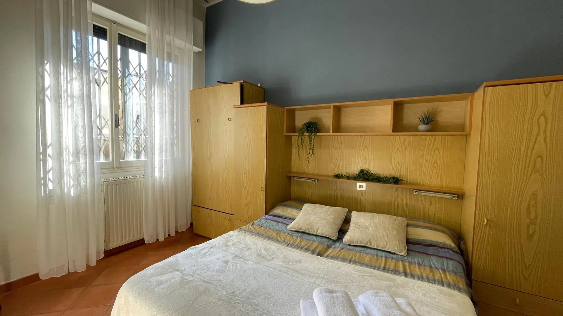 50 Metri Dal Mare - Free Parking E A/C Apartment Pietra Ligure Italy