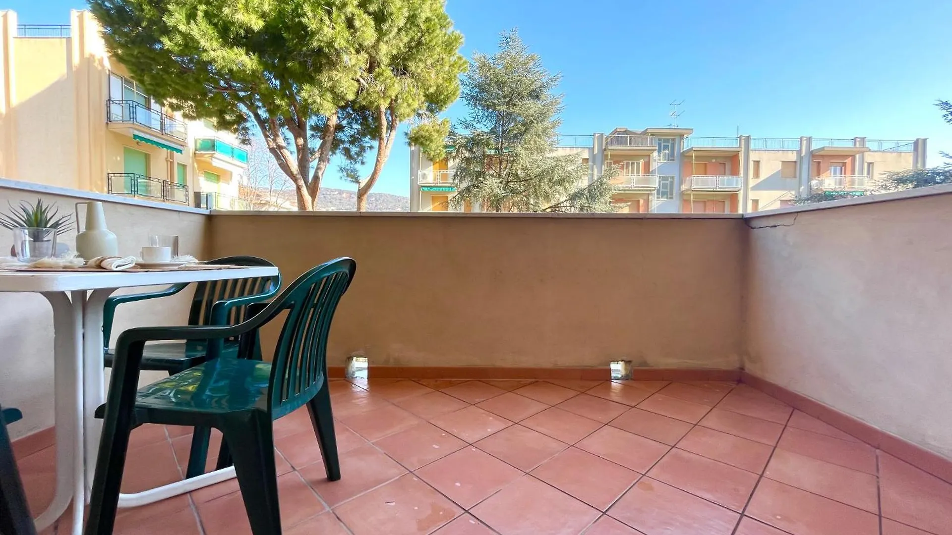 50 Metri Dal Mare - Free Parking E A/C Apartment Pietra Ligure